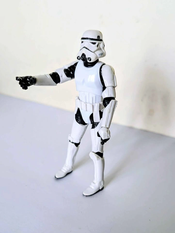2009 Hasbro Stormtrooper Action Figure - Legacy Collection - photo 3