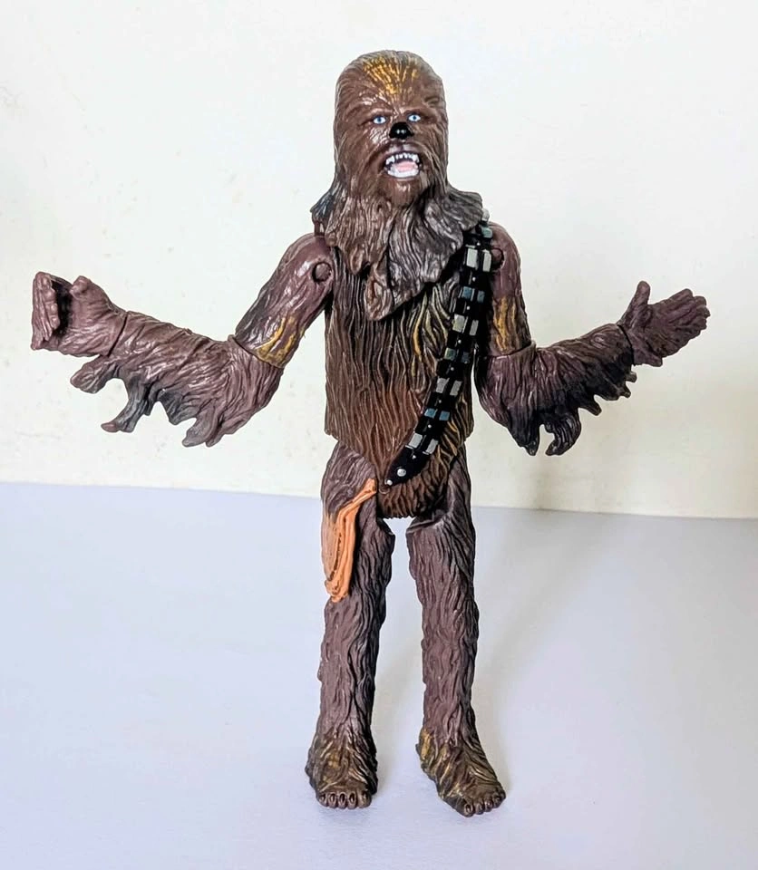 2002 Hasbro Chewbacca Action Figure from Star Wars Cloud City Ca - photo 3