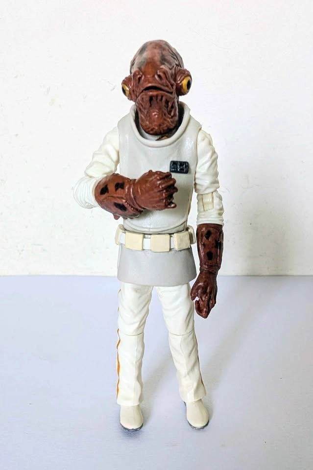 2010 Hasbro Admiral Ackbar Action Figure #22 Star Wars - photo 3