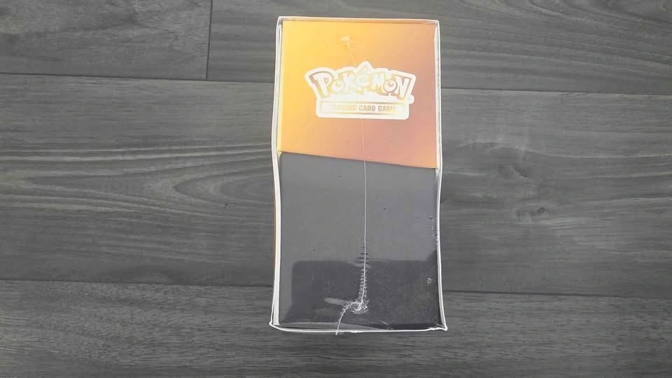 Pokemon TCG 30th Celebrations Pokemon Center ETB - photo 3
