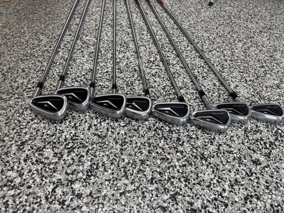 TaylorMade R9 Iron Set - photo 3
