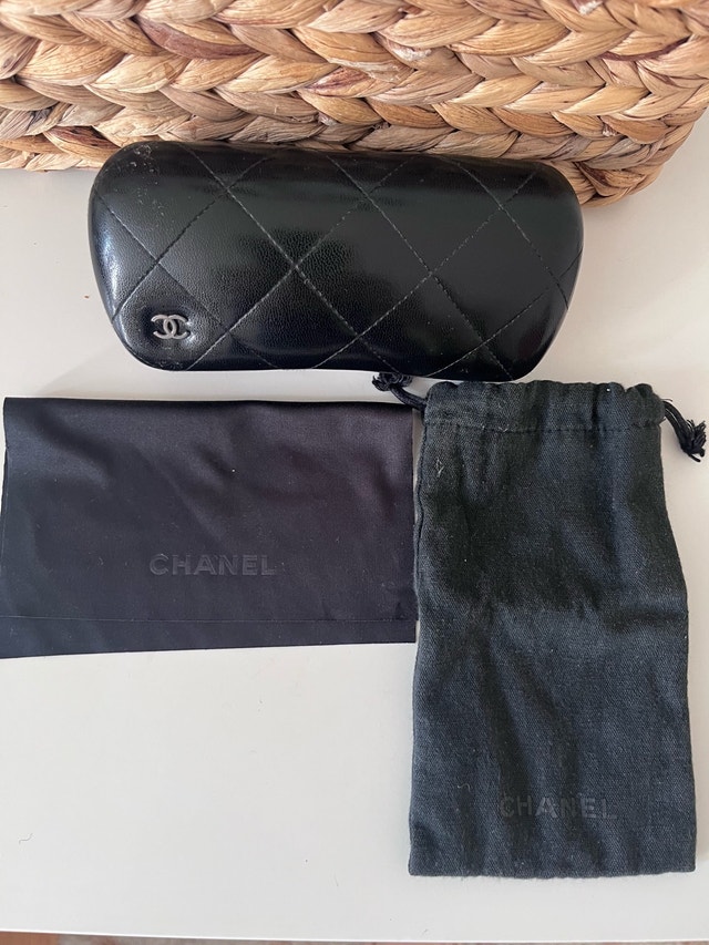 Chanel sunglasses case and tissue - photo 3