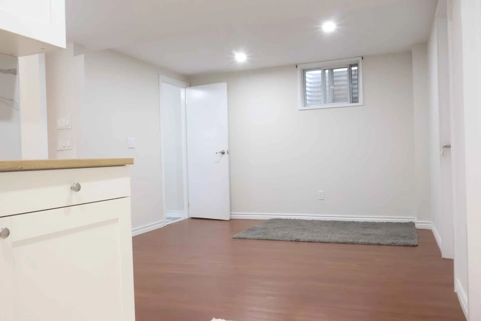 2 Beds 1 Bath - Apartment - photo 5