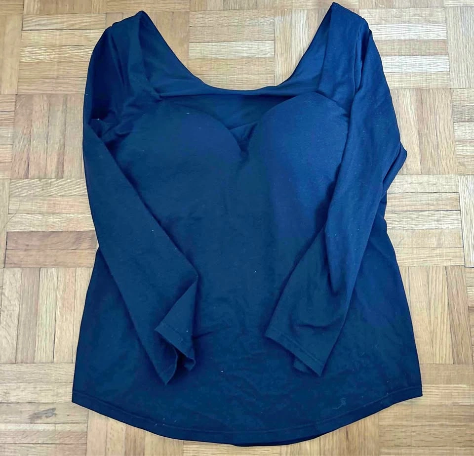 UNIQLO AIRism Top