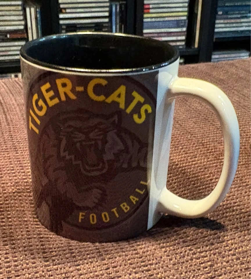Vintage Hamilton Tiger-Cats Ceramic Coffee Mug Pair - photo 4