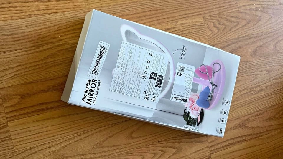Cat shaped Mirror - lavender- Brand New