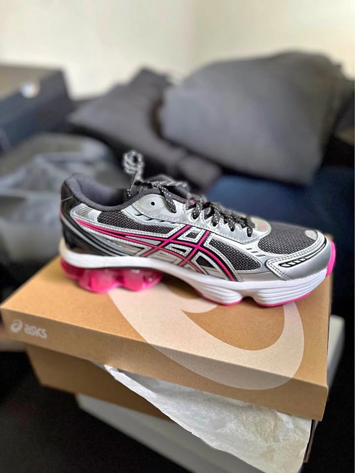 Gel-Kinetic Fluent women size 9