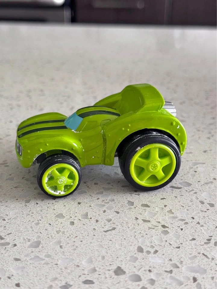 Fisher-Price Blaze and the Monster Machines Pickle Toy Car