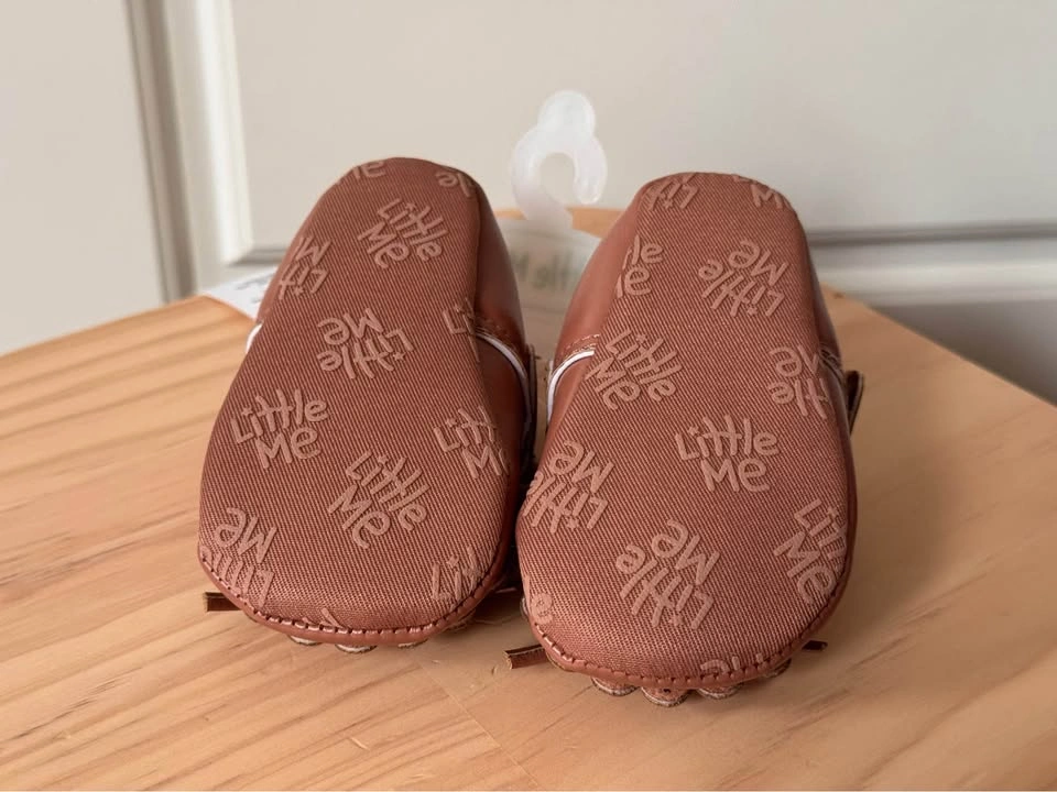 BNWT Little Me - Baby Girl Shoes - Size 2 - photo 4