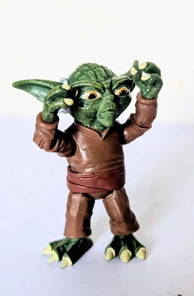 2009 Hasbro Yoda Action Figure #14 Star Wars Clone Wars - photo 3