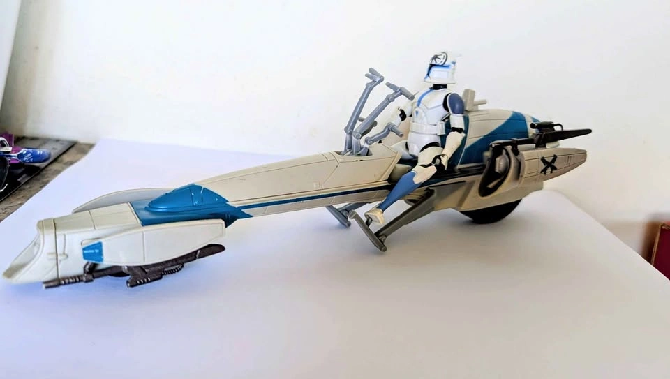 2010 Hasbro BARC Speeder with Clone Trooper Jesse Figure