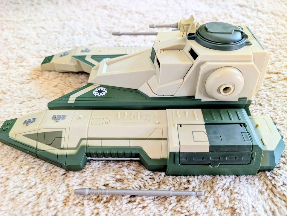 2009 Hasbro TX-130 Republic Fighter Tank Star Wars - photo 4
