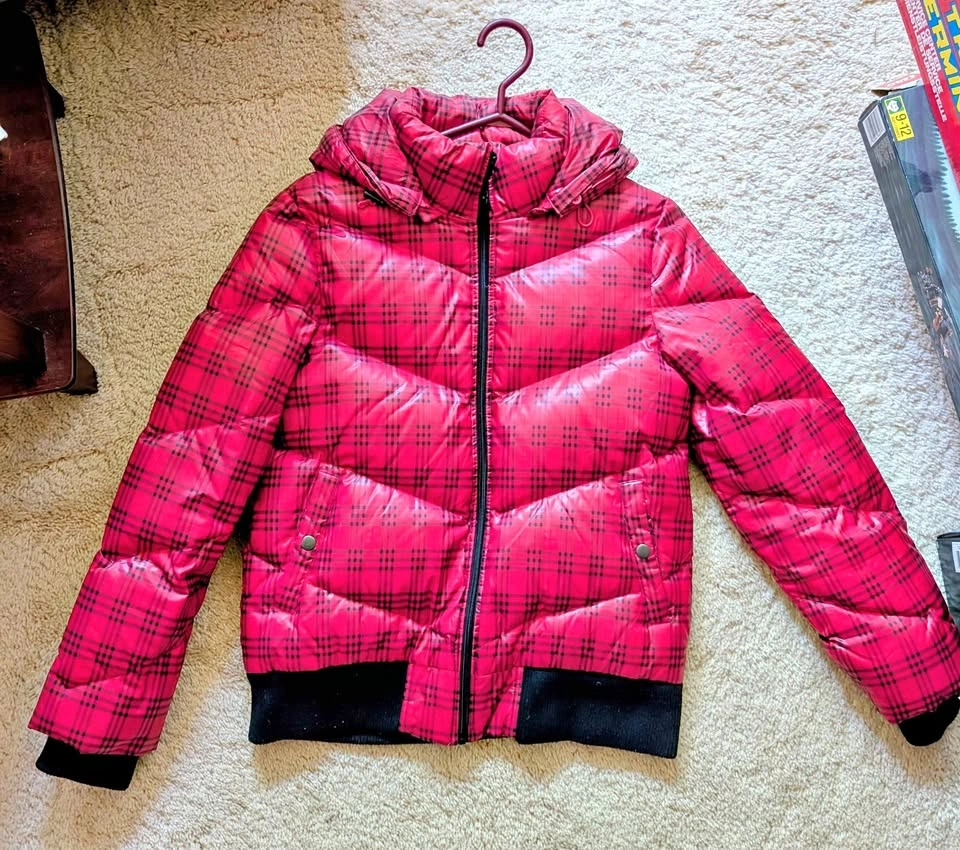 Vintage Women's Bossini Red Puffer Jacket
