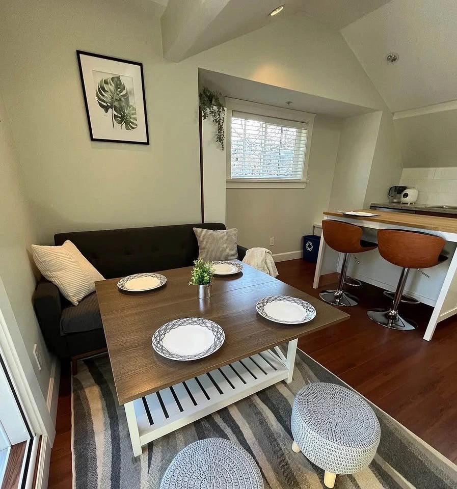 1 Bed 1 Bath - House - photo 3