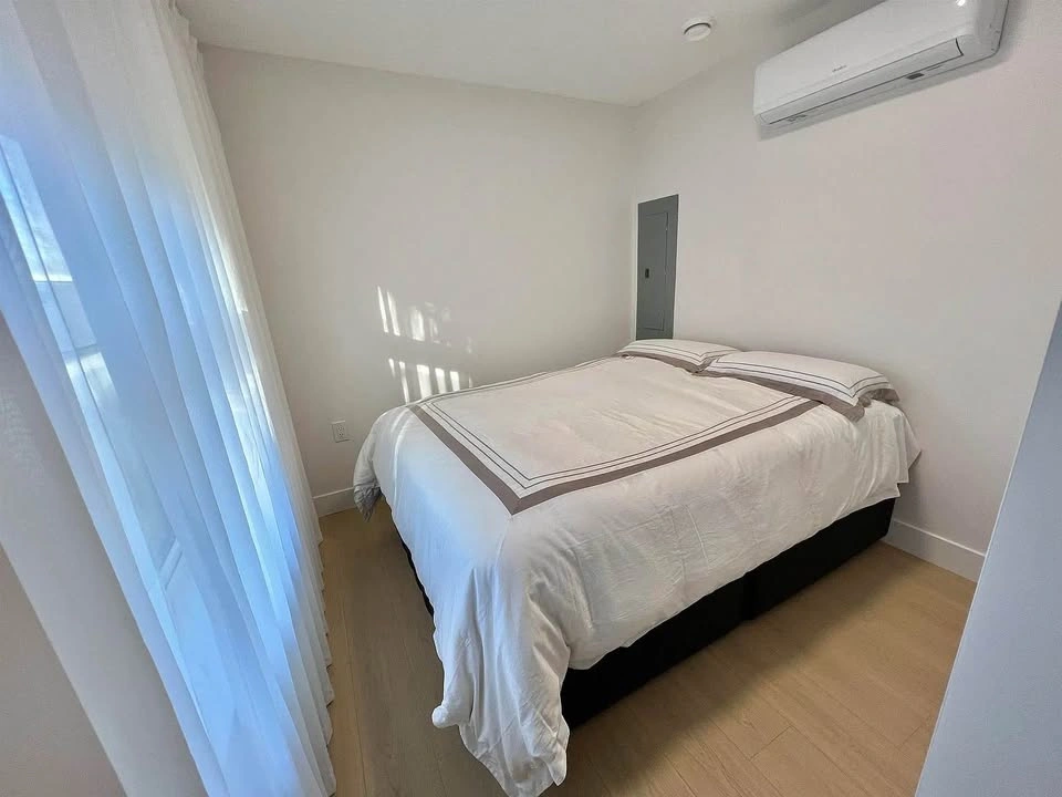 1 Bed 1 Bath - House - photo 2