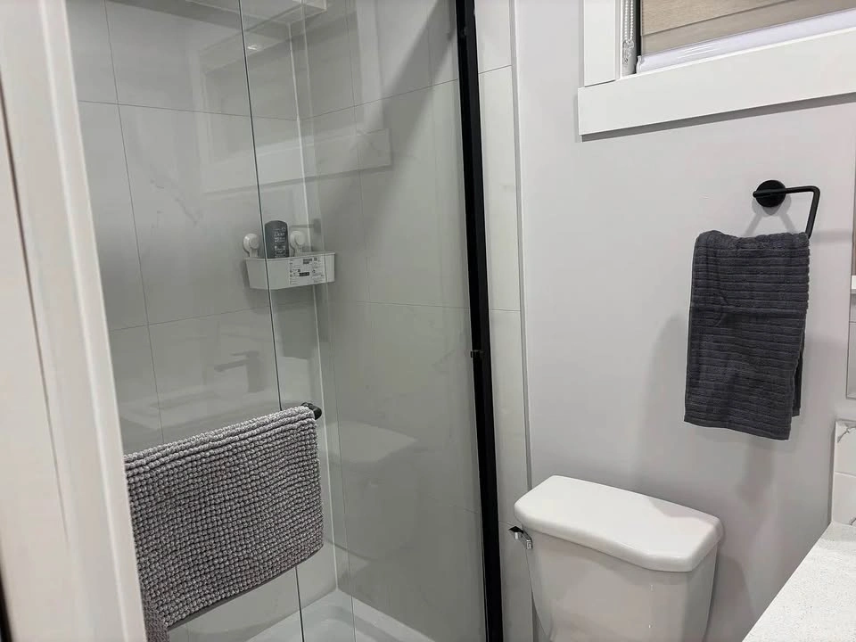 1 Bed 1 Bath - House - photo 5