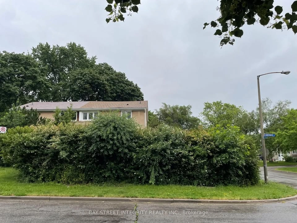 1 Bedroom 1 Bathroom Basement Apartment - photo 5