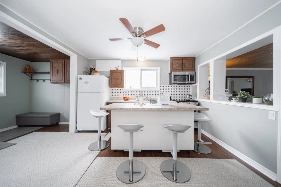 3 Bedroom 2 Bathroom Detached House