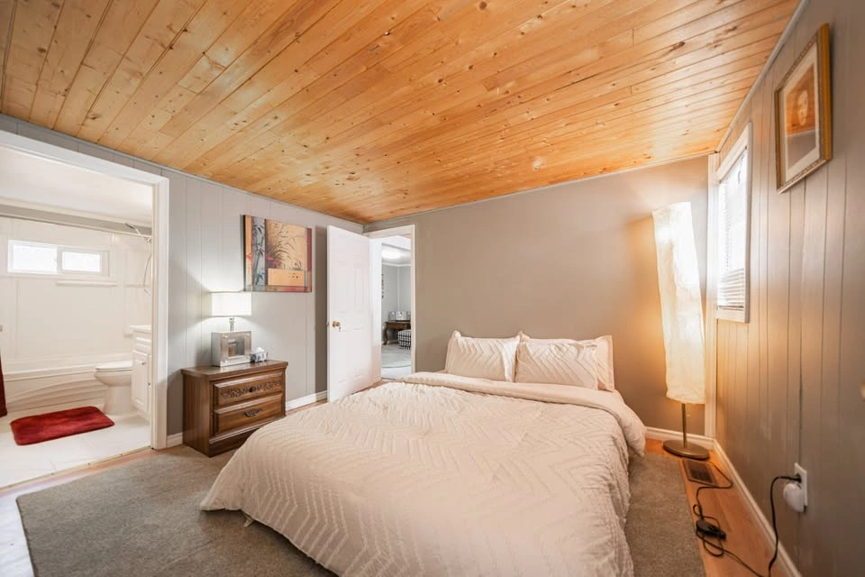 3 Bedroom 2 Bathroom Detached House - photo 3