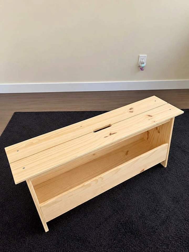 IKEA PERJOHAN Bench with Storage + TOFTLUND Rug