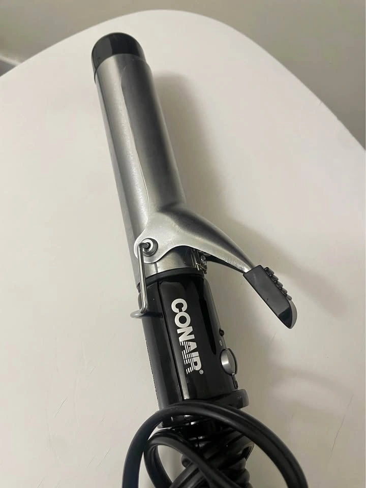 CONAIR Curling Iron