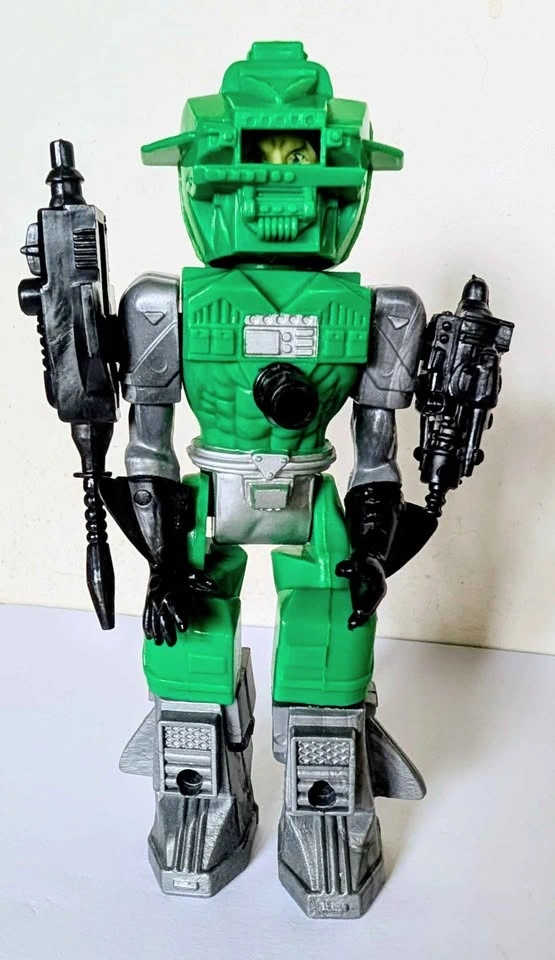 Vintage 1983 Remco ManTech Doomtech Action Figure (Complete) - photo 3