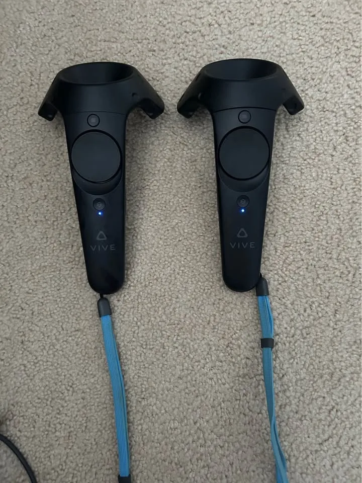 Like New HTC Vive image indicator(5)