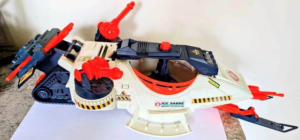 Vintage 1990 Hasbro G.I. Joe Cobra Ice Sabre Artic Assault Tank