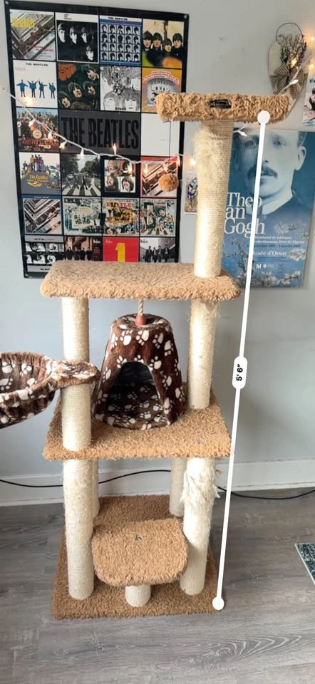 Huge tall cat tree - photo 2