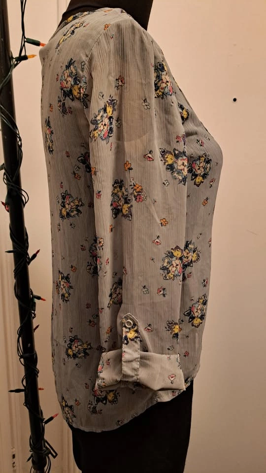 Sheer Grey Floral Top - photo 2