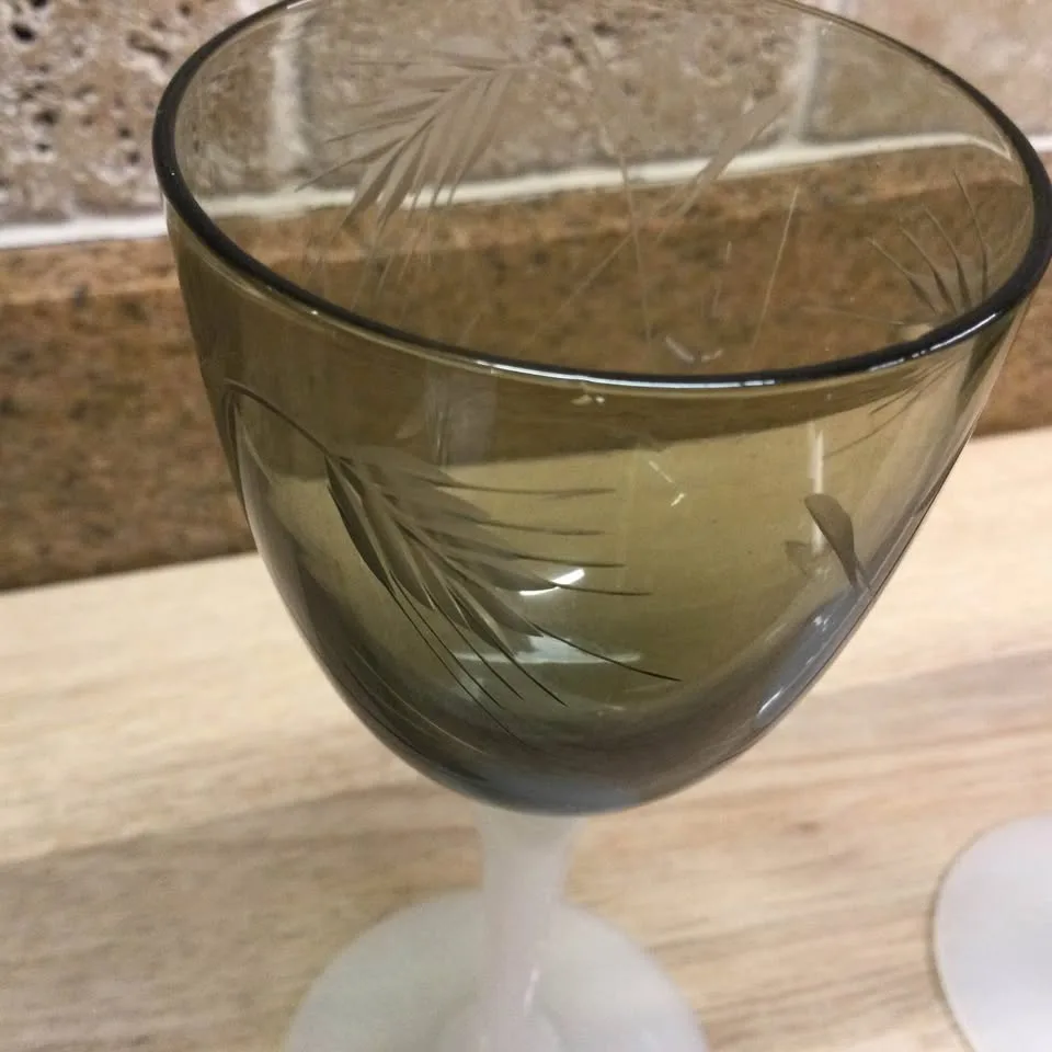 2 x Vintage Etched Smoked Grey Wine Glasses image indicator(3)