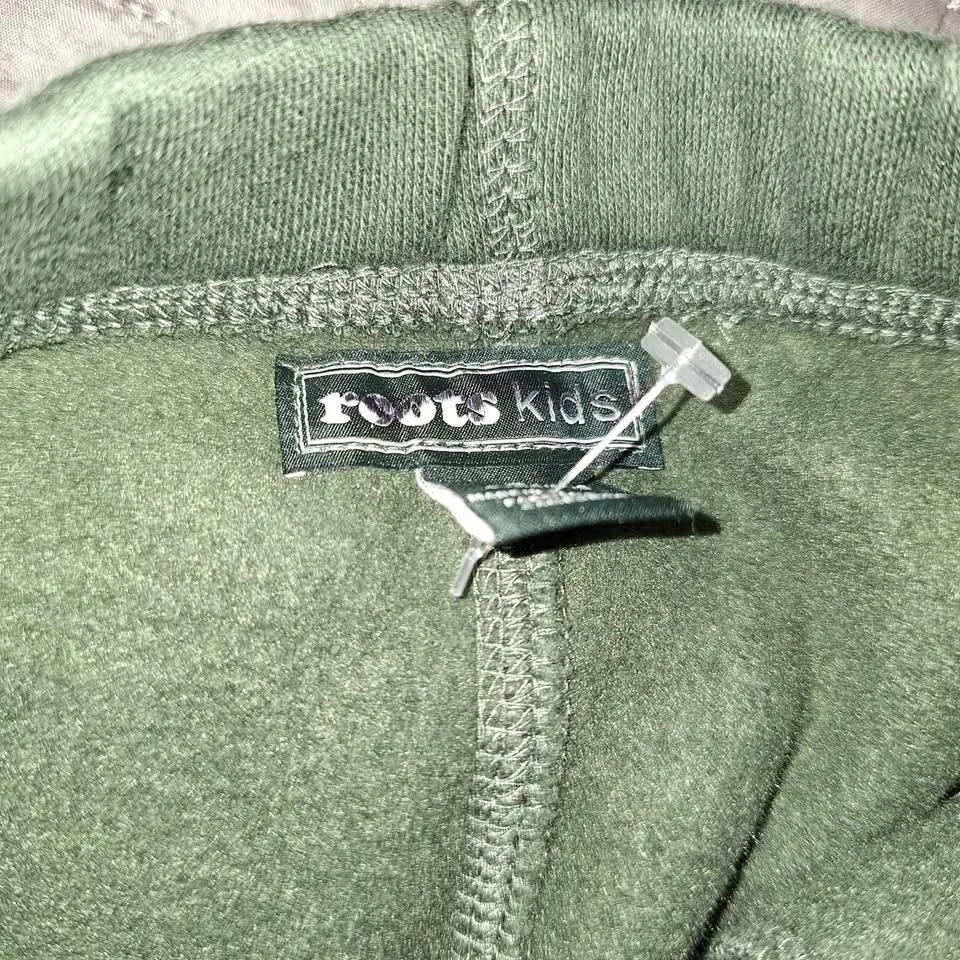 BNWOT Toddler Roots Shorts -4T image indicator(2)