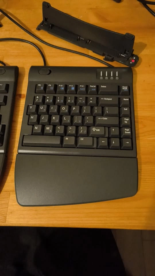 Kinesis Freestyle 2 Keyboard - photo 2