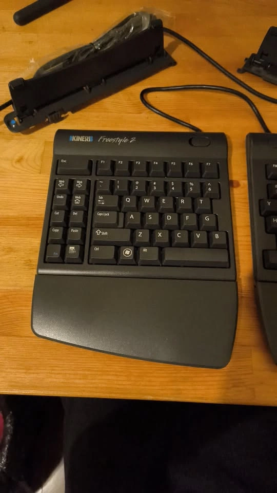 Kinesis Freestyle 2 Keyboard - photo 3