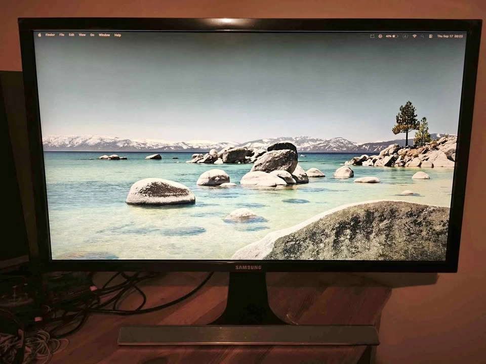 Samsung 4K 28 inch Monitor