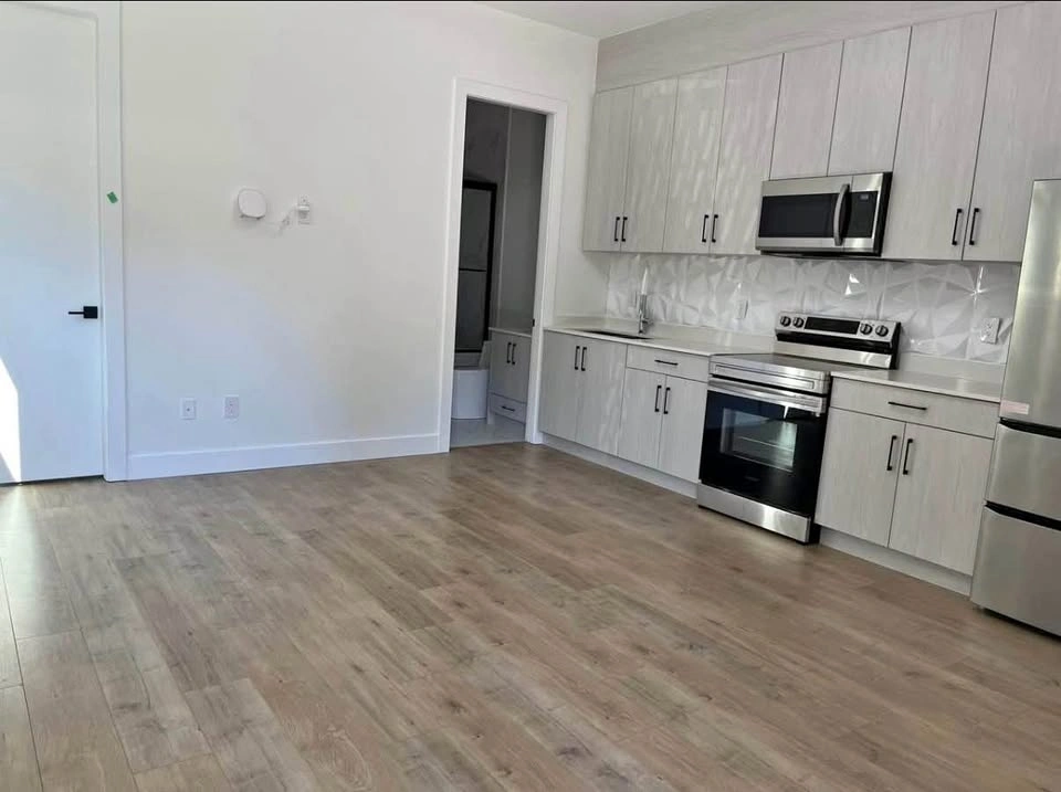 1 Bed 1 Bath - House