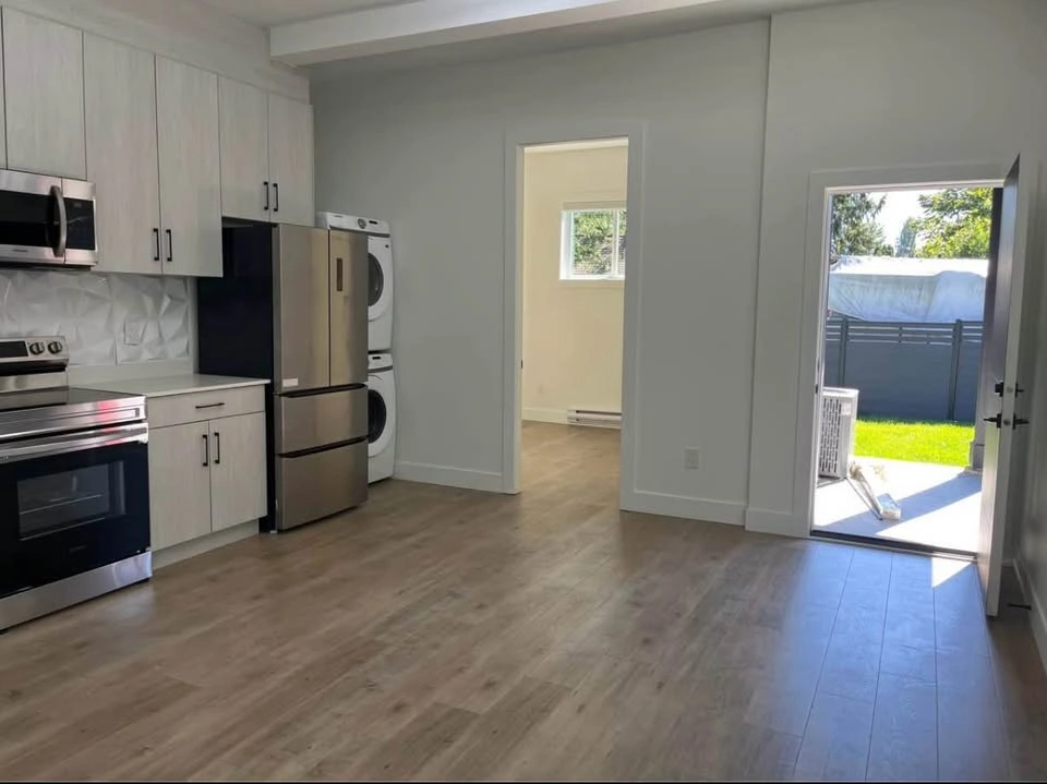 1 Bed 1 Bath - House - photo 2
