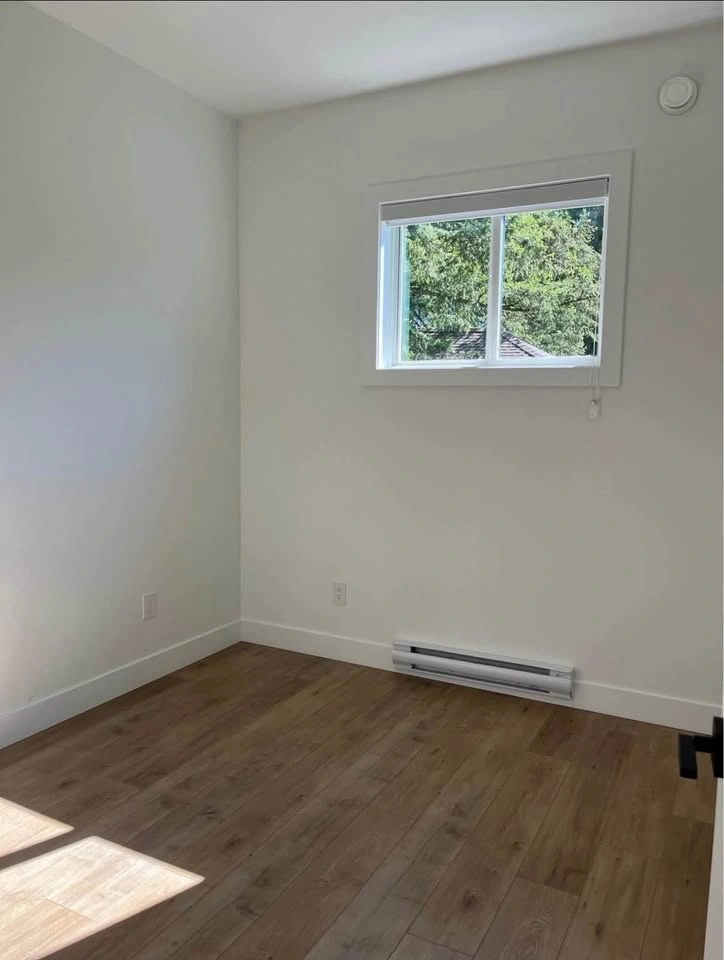 1 Bed 1 Bath - House - photo 5