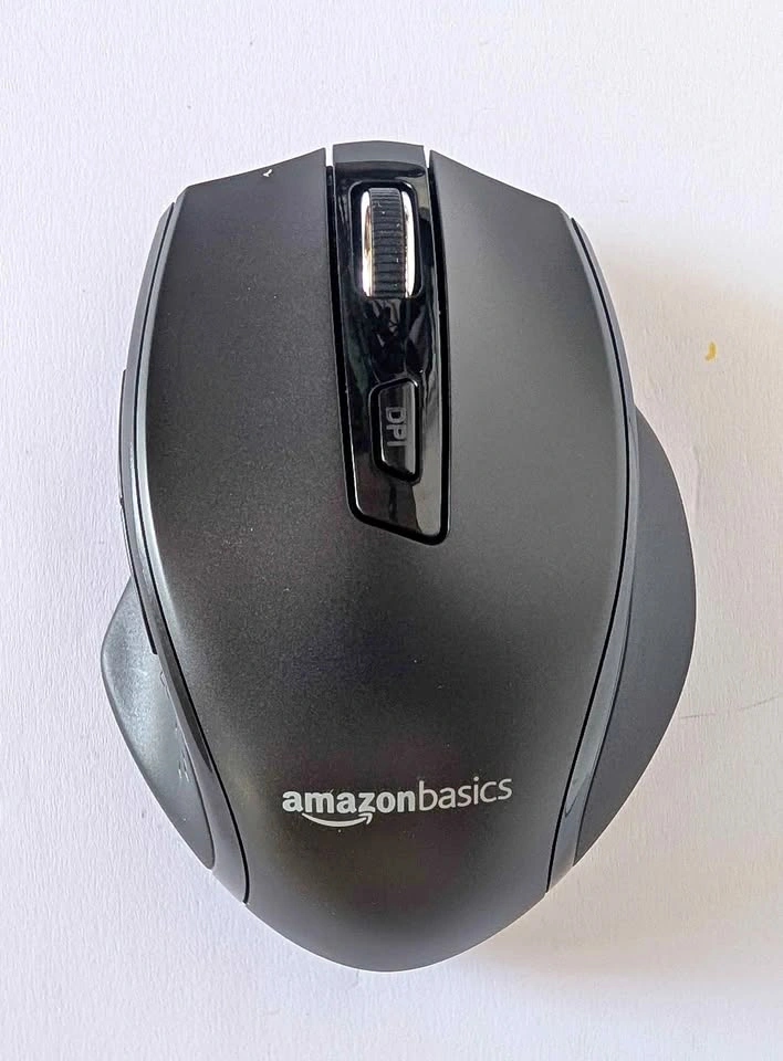 Brand New Sealed Amazon Basics Ergonomic Wireless Mouse