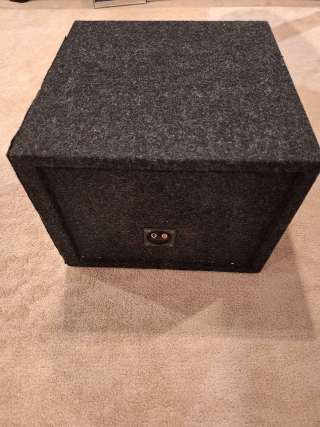 Kicker 10 inch subwoofer box - photo 2