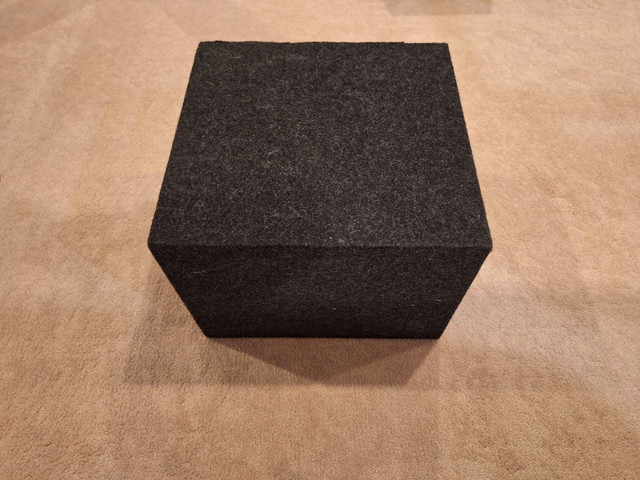 Kicker 10 inch subwoofer box - photo 3