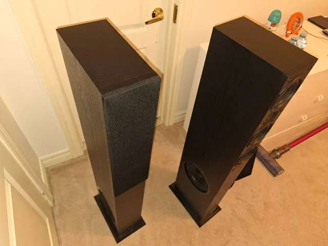 JBL Loft 50 floor standing speaker with subwoofer (Pair) image indicator(8)
