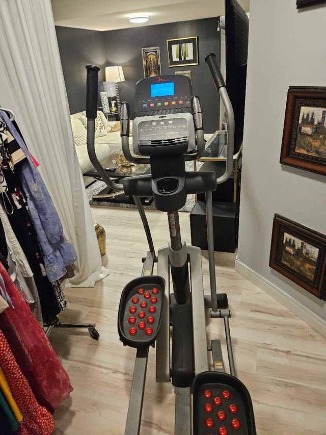 ifit Freemotion 510 Elliptical - photo 4