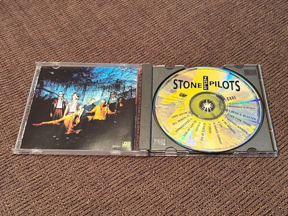 Stone Temple Pilots – Core (CD, 1992, Atlantic) - photo 3