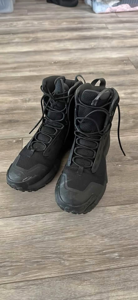 Women Under Armour Shoes Size 9