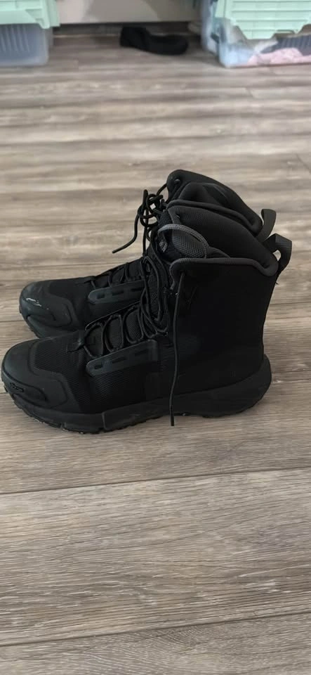Women Under Armour Shoes Size 9 - photo 2