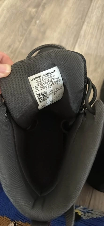 Women Under Armour Shoes Size 9 - photo 3