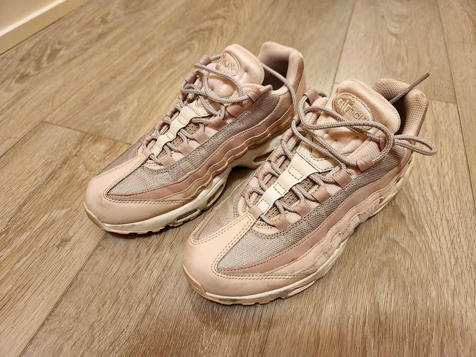 Nike Air Max 95 'Barely Rose Plum Chalk'