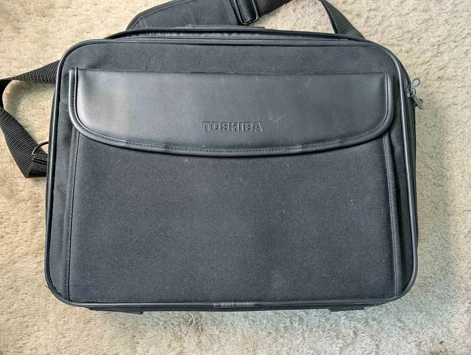 Vintage Toshiba Laptop Bag