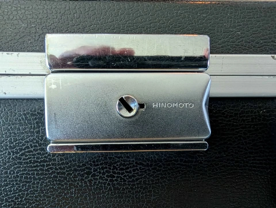 Vintage Hard-shell Attache Case with Premium Hinomoto Latches - photo 3